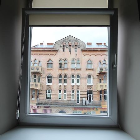 Cosy Apartment On Horodotska 86 Львів Екстер'єр фото