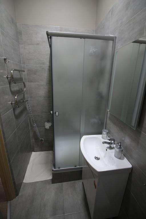 Cosy Apartment On Horodotska 86 Львів Екстер'єр фото