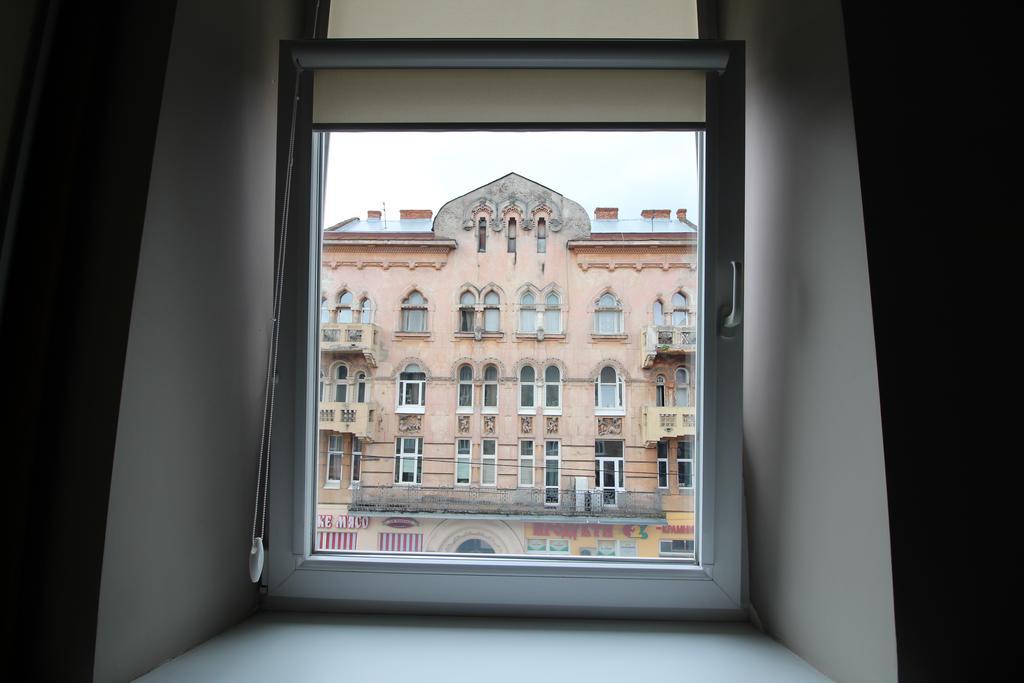 Cosy Apartment On Horodotska 86 Львів Екстер'єр фото